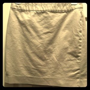 Banana Republic tan mini skirt